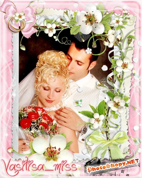 Великолепная свадебная рамочка для фотошопа на розовом фоне с цветочной композицией