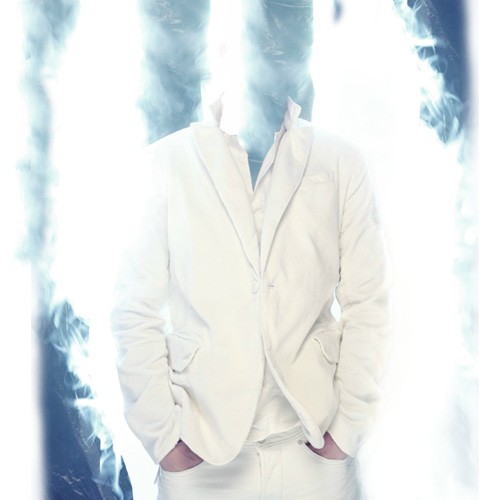Шаблон мужской - Среди дыма в белом костюме