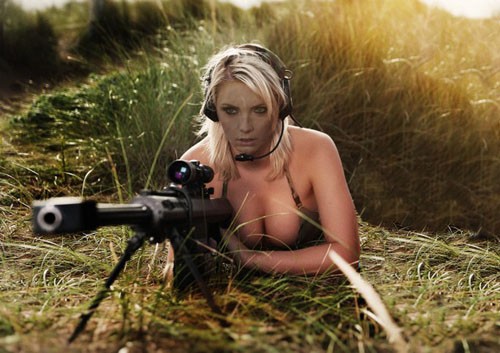  Женский шаблон - Белокурая снайпер с винтовкой в засаде 