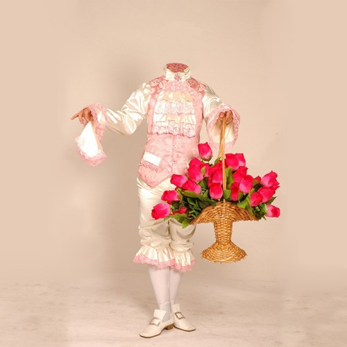 PSD шаблон для мужчин - В старинном костюме с корзиной цветов