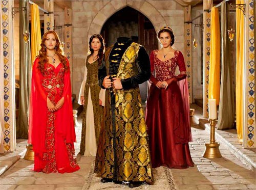 Шаблон psd - Богатый султан с девушками