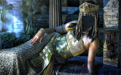 Шаблон для фотошопа - Царица Египта в костюме